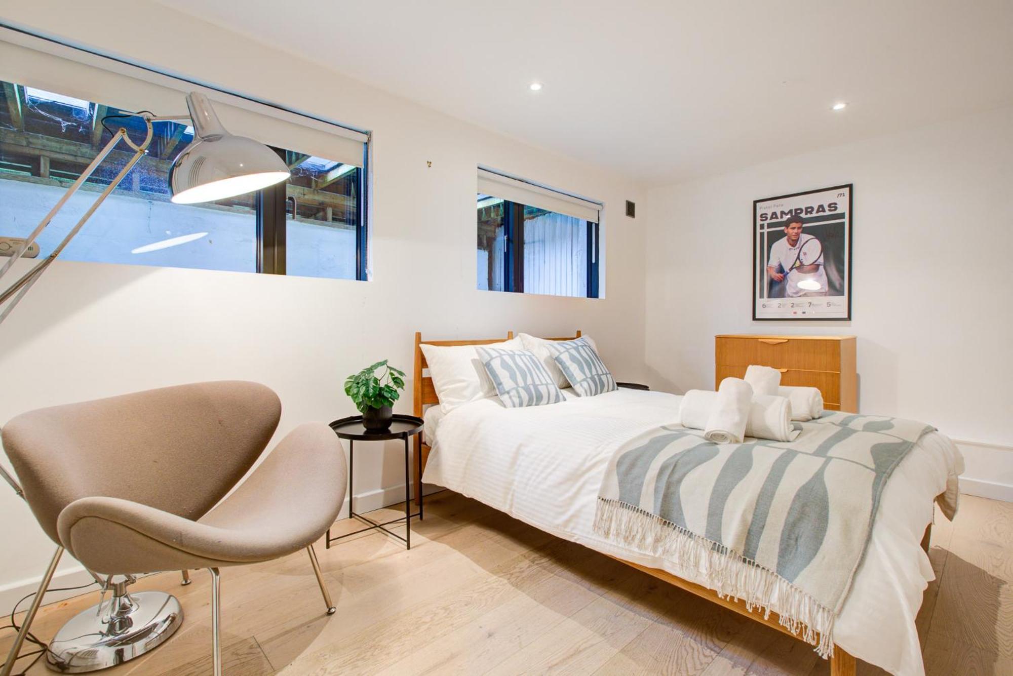Neoteric Home Wimbledon Village Лондон Экстерьер фото