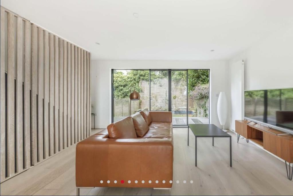 Neoteric Home Wimbledon Village Лондон Экстерьер фото