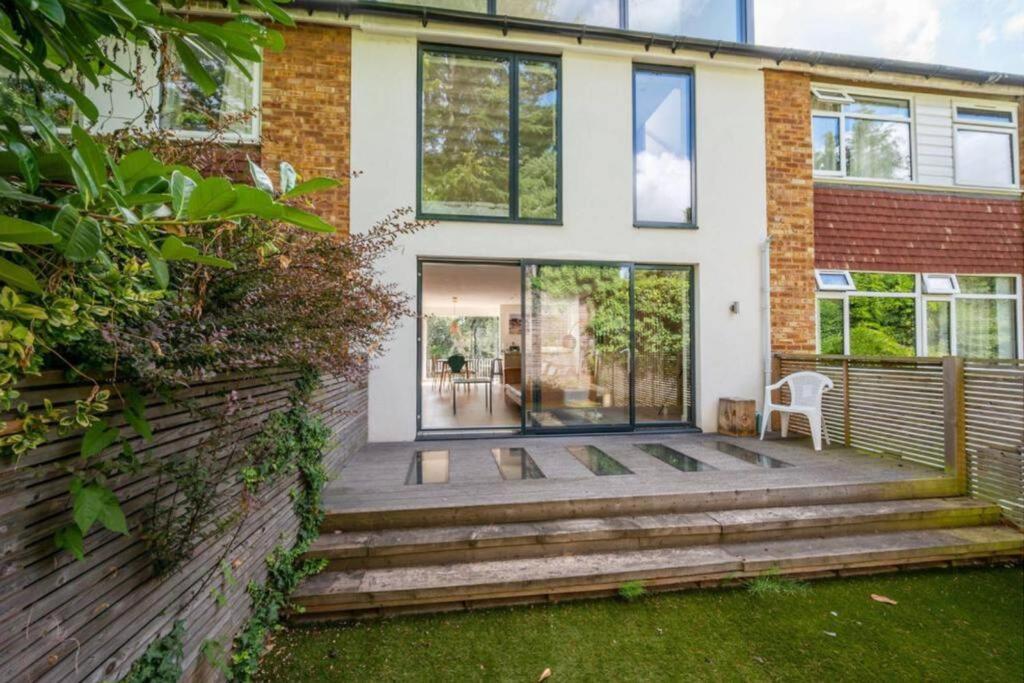 Neoteric Home Wimbledon Village Лондон Экстерьер фото